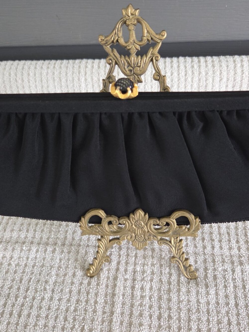 Vintage Garay Black Pleated Fabric Evening Bag Purse Gold Tone Floral Clasp